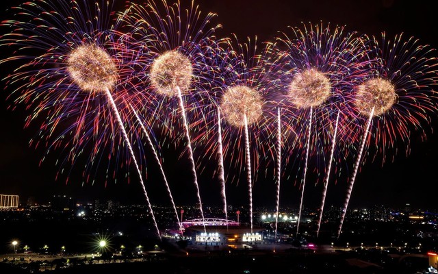 Chơi pháo hoa Tết: Nhà máy của Bộ Quốc Phòng cảnh báo tránh mức phạt 40 triệu đồng