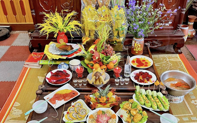 Mâm lễ cúng ông Công ông Táo nên đặt ở bếp hay trên bàn thờ?