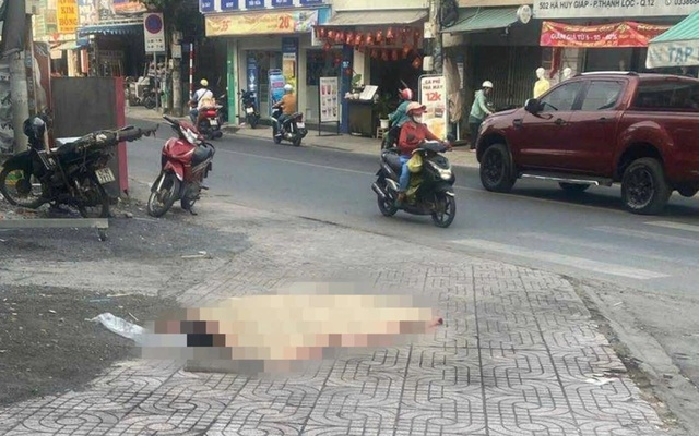 Xót xa tài xế tử vong khi đi giao hàng ở TP.HCM ngày giáp Tết