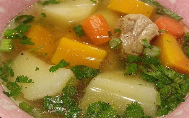 Vì sao các đầu bếp lại thêm giấm khi nấu khoai tây? Sống gần 50 năm cuộc đời tôi mới biết…