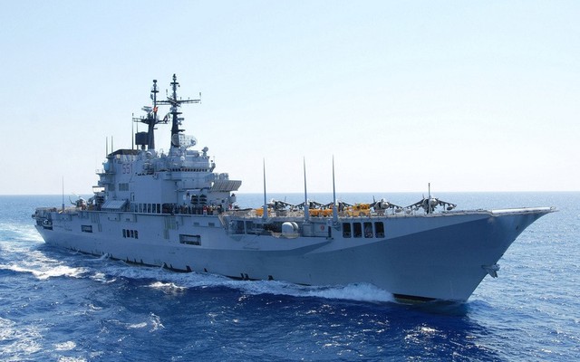 Ý kiếm bộn tiền từ việc 'giao miễn phí' tàu sân bay Garibaldi cho Indonesia