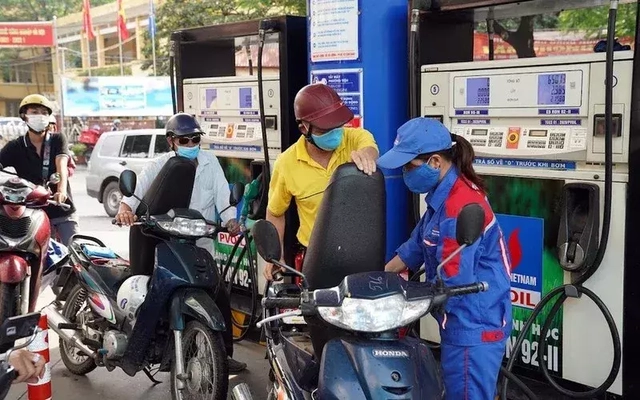 Hà Nội sẽ hỗ trợ doanh nghiệp công ích bị ảnh hưởng bởi giá xăng, dầu tăng