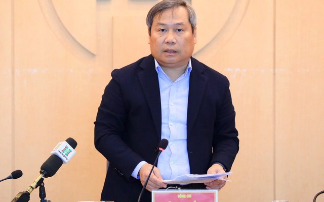 Chủ tịch Hà Nội khuyến cáo người dân bình tĩnh, không tích trữ xăng dầu