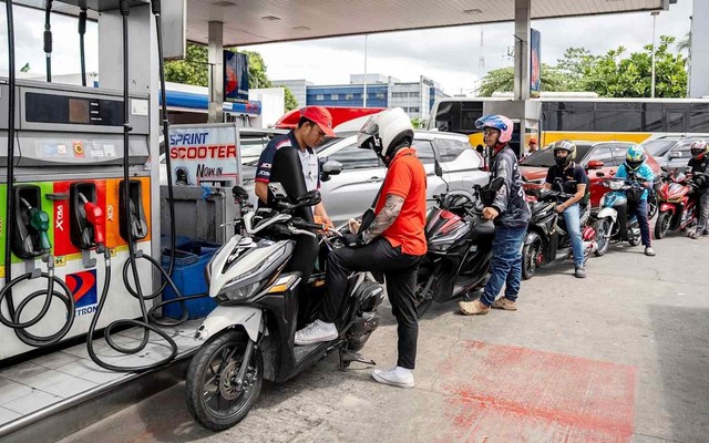 Một quốc gia Đông Nam Á vừa quyết định cho người lao động làm việc tại nhà để tiết kiệm xăng dầu