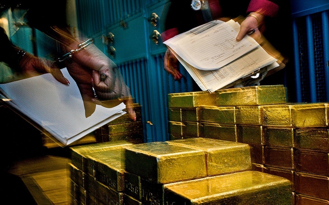 Cả thế giới đang khát vàng mà tại sao 60 quốc gia này lại giấu 400.000 thỏi dưới một mê cung "âm hiểm"?