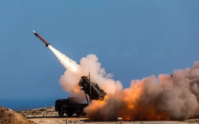 Đức chuyển hơn 30 tên lửa Patriot cho Ukraine