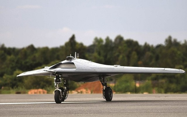 Ấn Độ đặt mua nhiều UAV tấn công tàng hình 'tương tự S-70 Okhotnik'