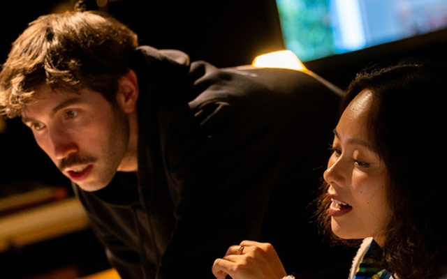 Nữ ca sĩ sang tận Pháp làm 1 việc tốn kém, xa xỉ