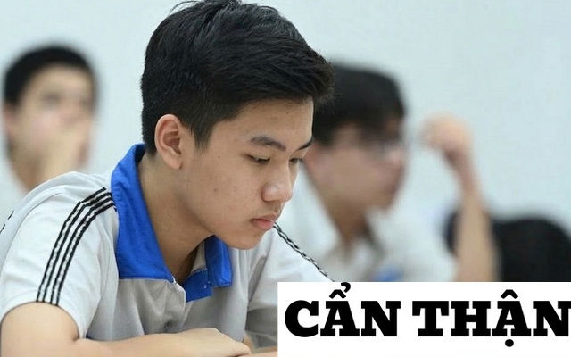 Nếu Hà Nội BỎ khu vực tuyển sinh lớp 10 thì phụ huynh, học sinh phải cẩn thận "cạm bẫy" này: Đừng để đỗ rồi lại không đi học nổi!