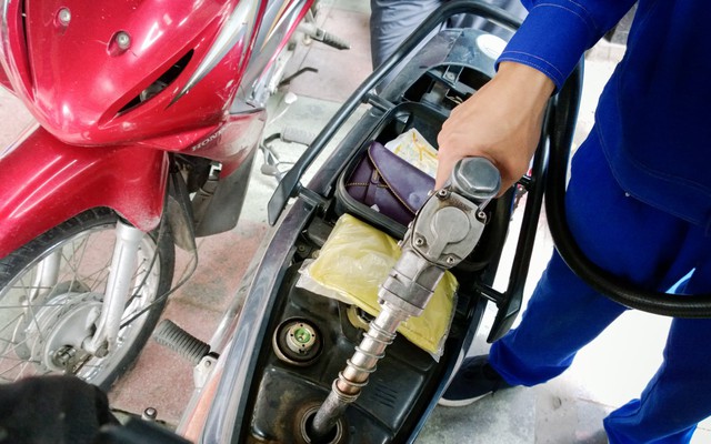 Cảnh báo đặc biệt tới những ai vừa đổ xăng xe máy xong