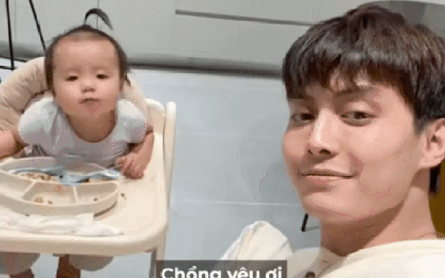 Ai đọ lại được với 2 công chúa nhà "mom Dương": Nói còn chưa sõi mà suốt ngày bắt chước mẹ gọi ba là "chồng yêu ơi"