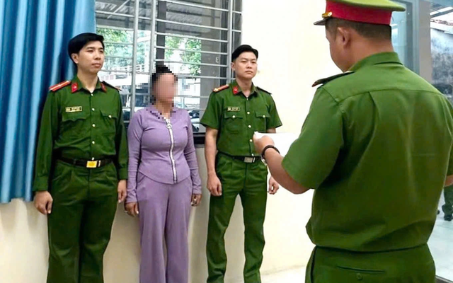 Thi hành lệnh bắt tạm giam chủ quán cà phê Phạm Ngọc Thảo