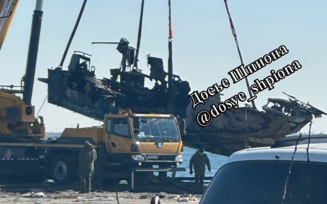 Quân đội Ukraine phá hủy tàu chống phá hoại Raptor của Nga ở Crimea