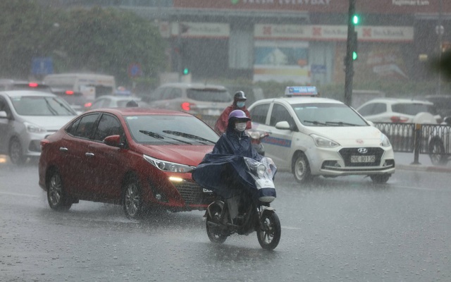 Khi nào miền Bắc xuất hiện đợt mưa to chuyển mùa?