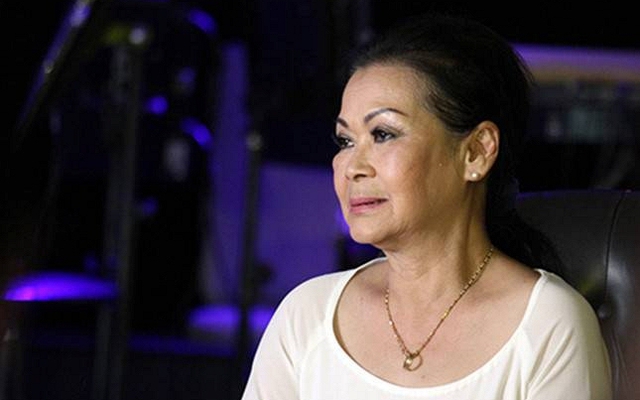 Danh ca Khánh Ly trở về Việt Nam sau đột quỵ: "Khi nào Chúa gọi thì tôi đi"