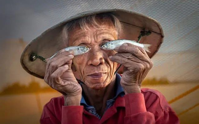 Bức ảnh của cụ ông ngư dân Hội An đánh bại 14.500 tác phẩm quốc tế