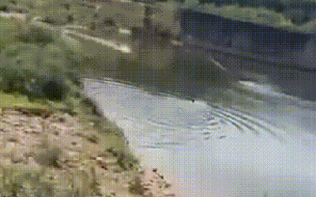 Thót tim giây phút cứu nam sinh lớp 8 bị đuối nước