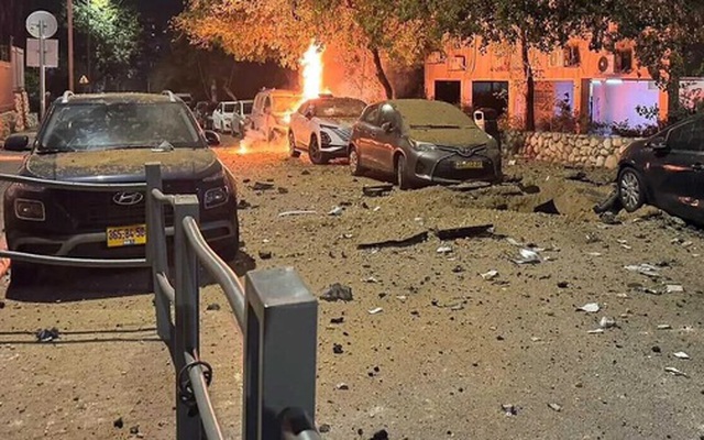 Iran đe dọa 5 nhà máy điện lớn của Israel, nhà sản xuất Vòm Sắt dính đòn?