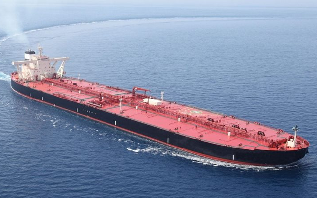 Nóng: Ông Trump vừa ‘ra tay’ để giảm áp lực lên dầu mỏ trong 60 ngày, thêm loạt mặt hàng cùng đón tin vui