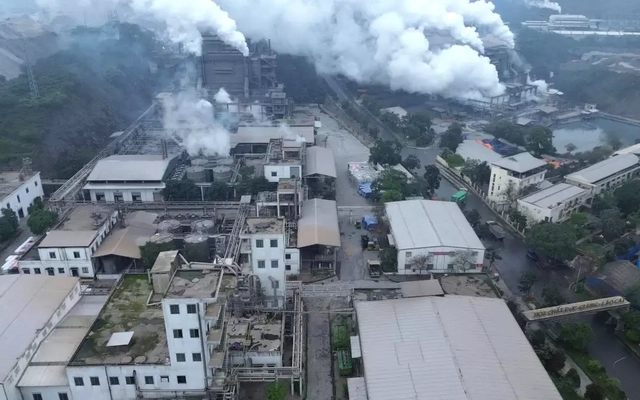 Tận thấy nhà máy hóa chất Đức Giang sau khi loạt lãnh đạo bị khởi tố