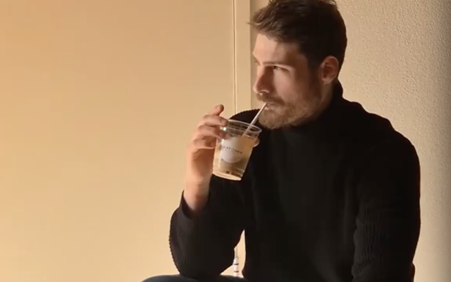 Nghiện cà phê Việt nhưng khách Tây nhất quyết phải có thêm 1 thứ đặc biệt thì uống mới ngon