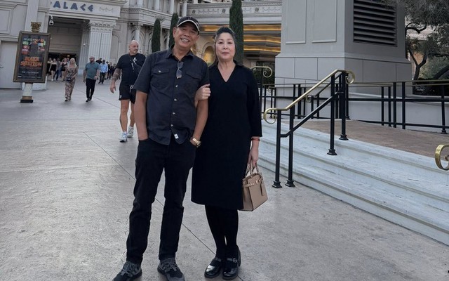 Nữ NSND 60 tuổi nổi tiếng Việt Nam đăng status nói yêu chồng "muốn được dựa dẫm"