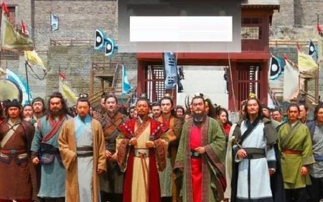 Vị tướng nào trong Thủy Hử biệt hiệu "Bách thắng tướng quân" nhưng đánh... toàn thua?