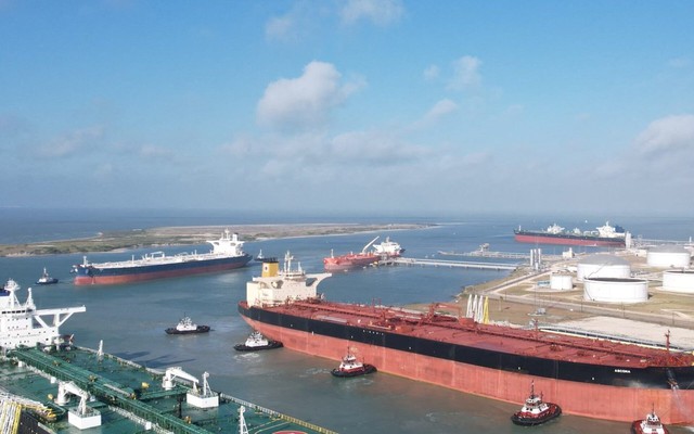 60 triệu thùng dầu thô chuẩn bị cập bến châu Á, không phải từ Nga hay Trung Đông