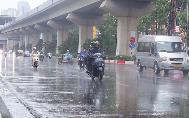 Tin không khí lạnh mới nhất: Nhiều tỉnh bắt đầu xuất hiện mưa rào từ đêm nay