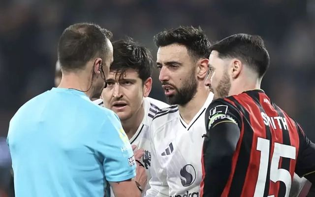 Bruno Fernandes, Carrick phẫn nộ với trọng tài