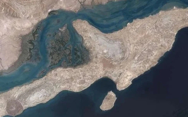 Điểm nóng xung đột ngày 21-3: Pháo đài tên lửa ngầm án ngữ eo biển Hormuz