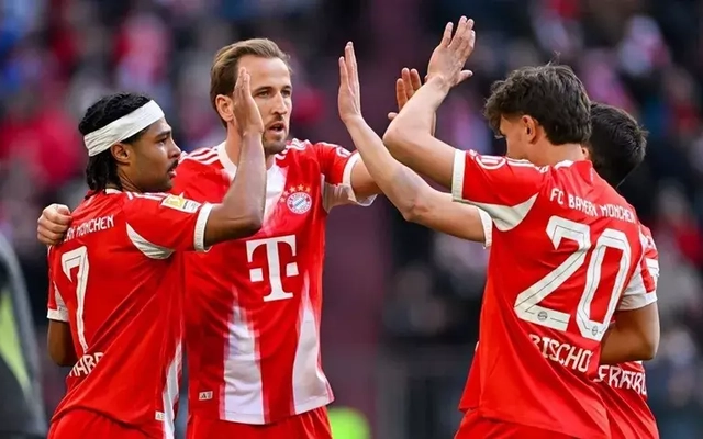 Kane ghi bàn lần nữa, Bayern tiến gần hơn đến chức vô địch