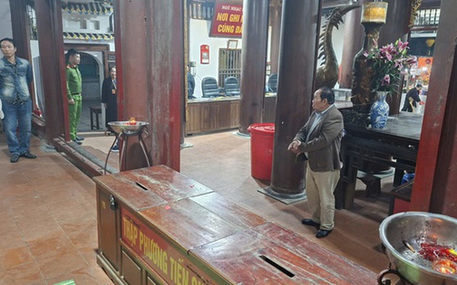 Móc túi khách hành hương tại chùa Hương, người đàn ông 72 tuổi bị khởi tố