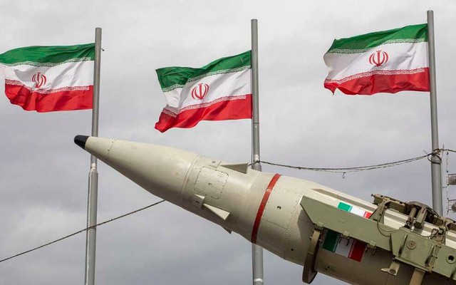 Bloomberg: Iran ngày càng cứng rắn và đã tìm ra cách kiếm lợi từ chiến tranh