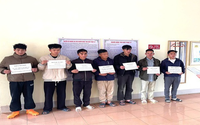 Giáo viên tiểu học tham gia đường dây mua bán 5 khẩu súng, 1.069 viên đạn