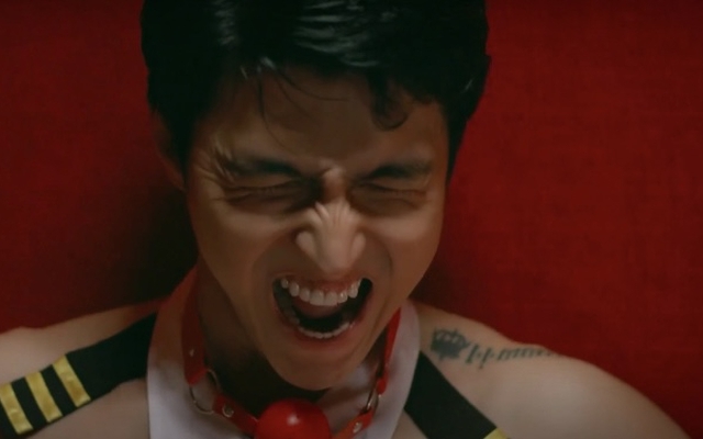 Phim Việt giờ vàng dán nhãn 18+ khó lắm hả?