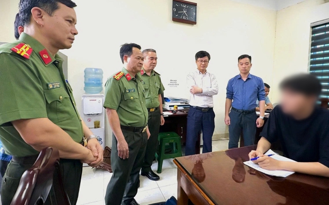Thanh Hoá: Khám xét khẩn cấp nhà nam sinh lớp 12 cầm đầu đường dây phát tán mã độc toàn cầu