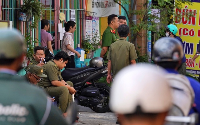 Nhân chứng kể giây phút lửa bùng lên ở quán lẩu chay khiến 2 mẹ con tử vong