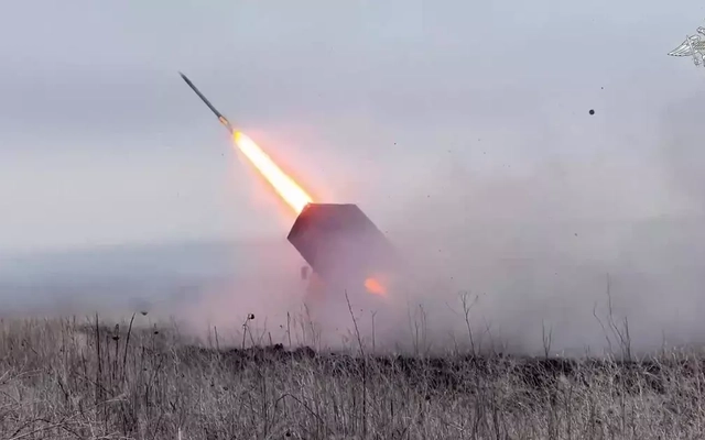 Nga phá hủy hệ thống Grad, tập kích loạt hạ tầng cảng và năng lượng Ukraine