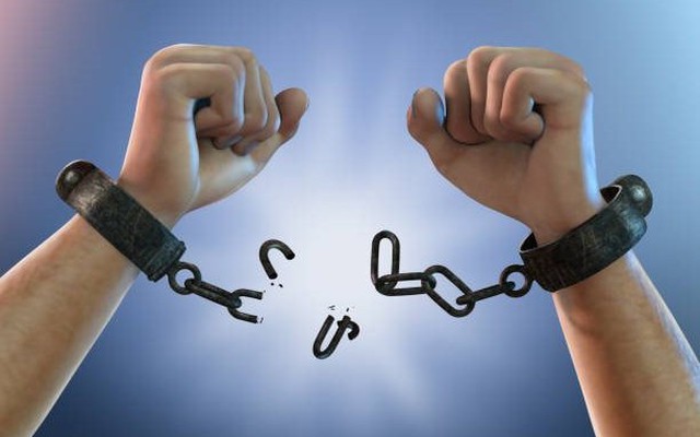 12 thói quen giúp thoát vòng xoáy "làm việc vì tiền": Điều thứ 4 nhiều người lại không dám làm