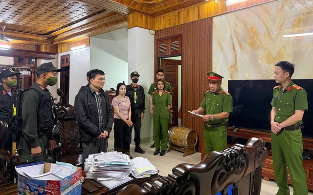 200 CBCS khám xét 28 địa điểm trong chuyên án đặc biệt lớn, bắt khẩn cấp kế toán Nguyễn Thị Điệp SN 1986