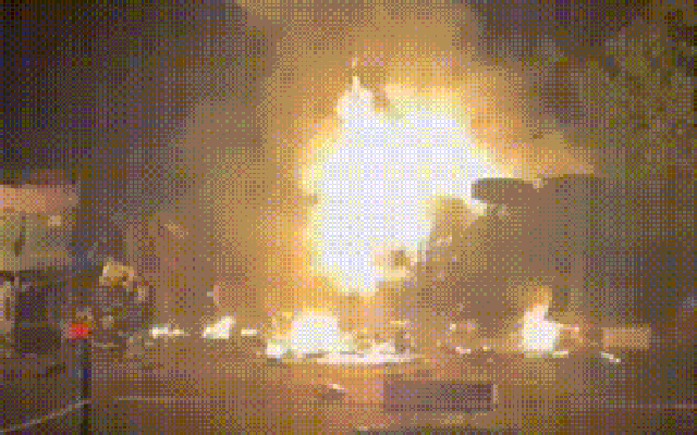 Hai xe tải cháy ngùn ngụt sau cú tông mạnh lúc rạng sáng