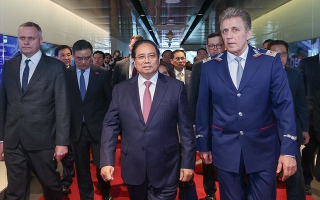 Thăm công trình 90 năm tuổi dưới lòng đất ở Moscow, Thủ tướng đề nghị Nga hỗ trợ xây tại Hà Nội, TP.HCM