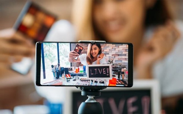 Từ 2.200 đồng/phút: AI Streamer ảo đang "vắt kiệt" 18 tiếng traffic chết, đe dọa nhân sự nghề livestream