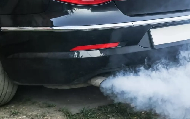 'Đạp lút ga' đăng kiểm ô tô gây tranh cãi: Sẽ chuyển đổi công nghệ?