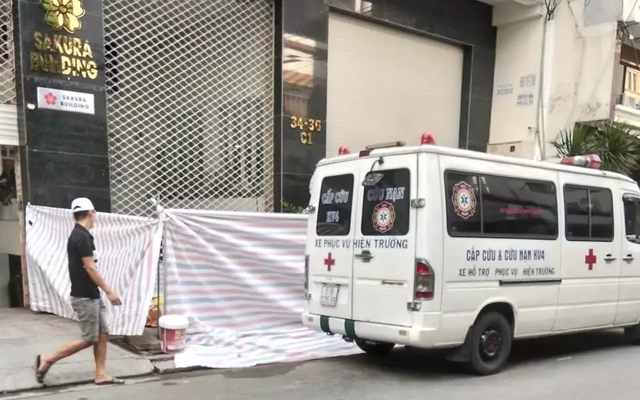 Nam sinh viên bất ngờ tử vong trên vỉa hè TPHCM