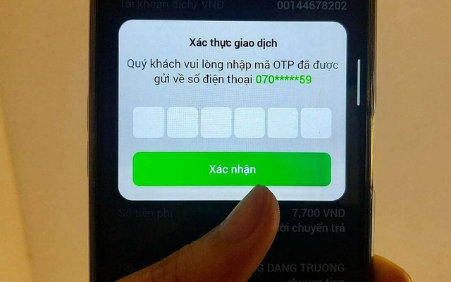 Vì sao không nên nhận mã OTP qua tin nhắn?