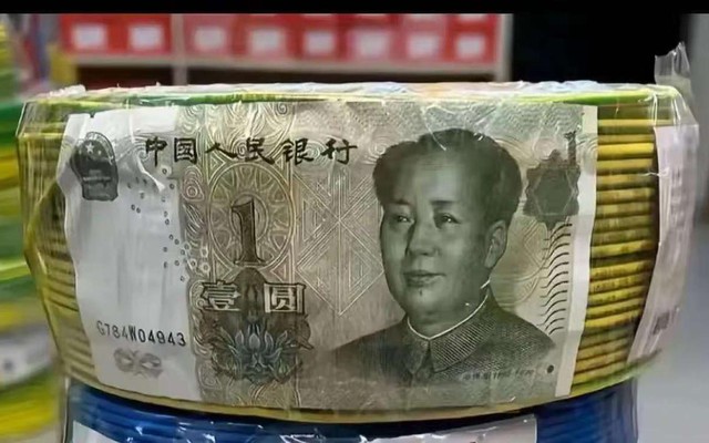 Trung Quốc: Mở cuộn dây cáp điện thấy tiền thật - 'Chiêu độc' khiến giới làm hàng giả phải tránh xa