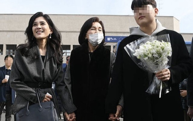 Đại công chúa Samsung tuổi 55: Rũ bỏ hôn nhân bi kịch, 12 năm dựng đế chế và màn "phục thù" ngọt ngào từ cậu quý tử đỗ trường Top1