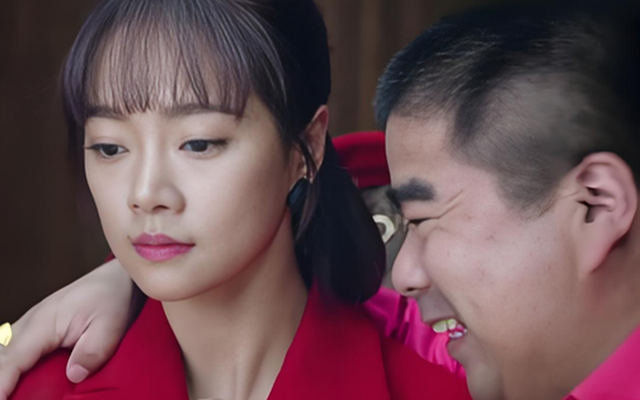 Mỗi lần liên hoan sau khi ký hợp đồng lớn, sếp thường giả vờ say rồi ngồi cạnh tôi khiến tiệc vui trở thành nỗi ám ảnh